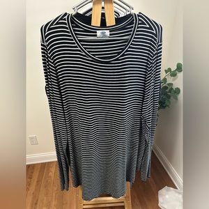 Old Navy Striped top